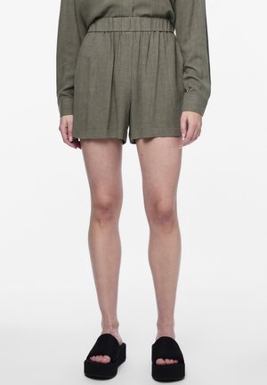 Shorts - khaki
