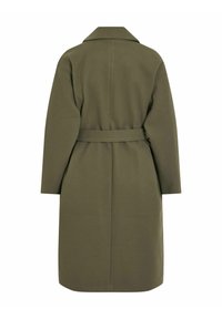 Olive zaļas vilnas maisījuma mētelis ar taisnu siluetu, platajām piedurknēm, nazeles apkakli un atbilstošu jostu viduklī.