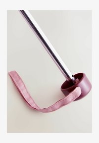 Unselected, berry pink stripe