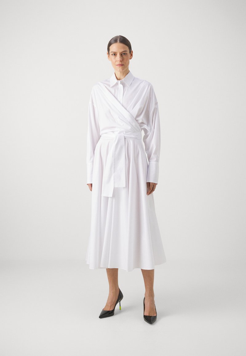 Viktor&Rolf OVERSIZED SHIRT WRAP DRESS - Tričkové šaty - white