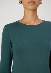GAP CREW - Pikkade varrukatega topp - moores green