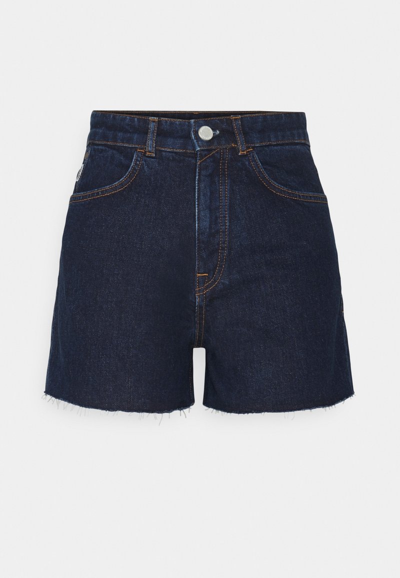 Jeansshorts i mörkblått, med hög midja, fem fickor och fransad nederkant. Kontraststygn på sömmar ger textur.