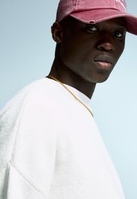 Bershka Pullover - white