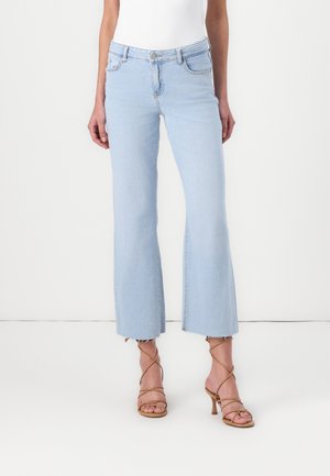 NMNINE STRAIGHT - Straight leg jeans - light blue denim