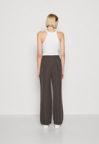 PIECES Pcbossy Hw Wide Pants Noos broek voor dames