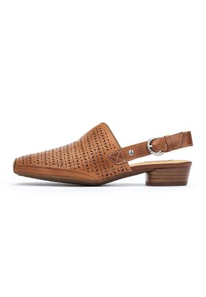 ALAMEDA - Tacones - brown