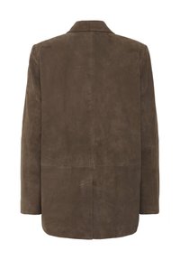 Bruine suède jas met lange mouwen en een rechte kraag, gezien van achteren op een witte achtergrond.