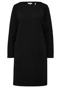 Robe noire à manches longues en tissu texturé avec un motif en grille, décolleté rond et coupe mi-longue. Design simple sans accents supplémentaires.