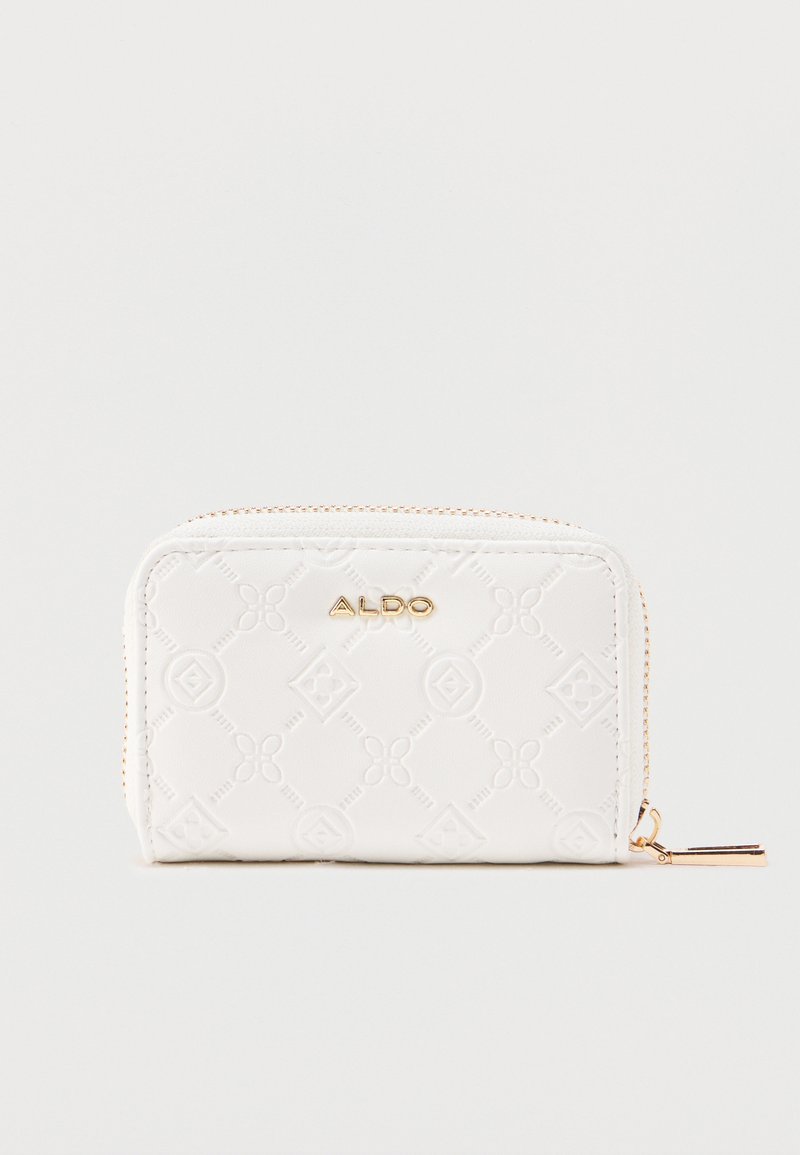 Portefeuille en cuir blanc embossé avec fermeture éclair circulaire, logo ALDO doré et tirette de fermeture éclair assortie.