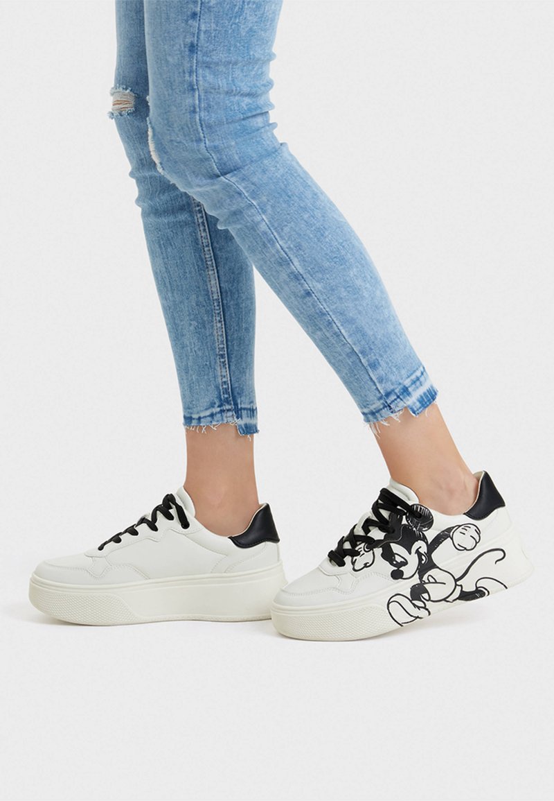 Bershka MICKEY Sneaker low white/weiß Zalando.de