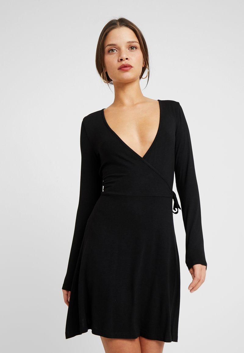 Even&Odd Petite Robe en jersey black/noir ZALANDO.FR