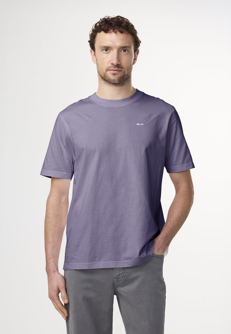NN.07 - NN.07 - T-Shirt basic - violet, Vergrößern