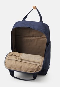 Doughnut MACAROON LARGE REBORN SERIES BACKPACK UNISEX - Tagesrucksack - navy