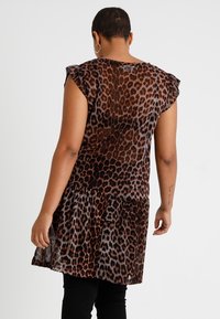 ONLY Carmakoma Vardagsklänning - black