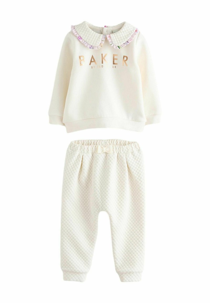 Baker by Ted Baker JOGGERS SET REGULAR FIT - Püksid - cream