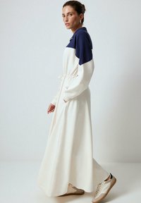 Touché Privé WAIST TIE - Maksimekko - ecru