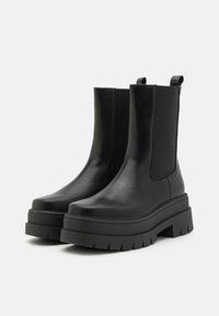 Simmi London FINLAY - Gležnjarji s platformo - black