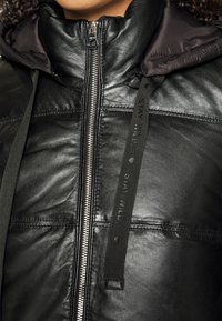 Gipsy by Mauritius Casaco de inverno - black