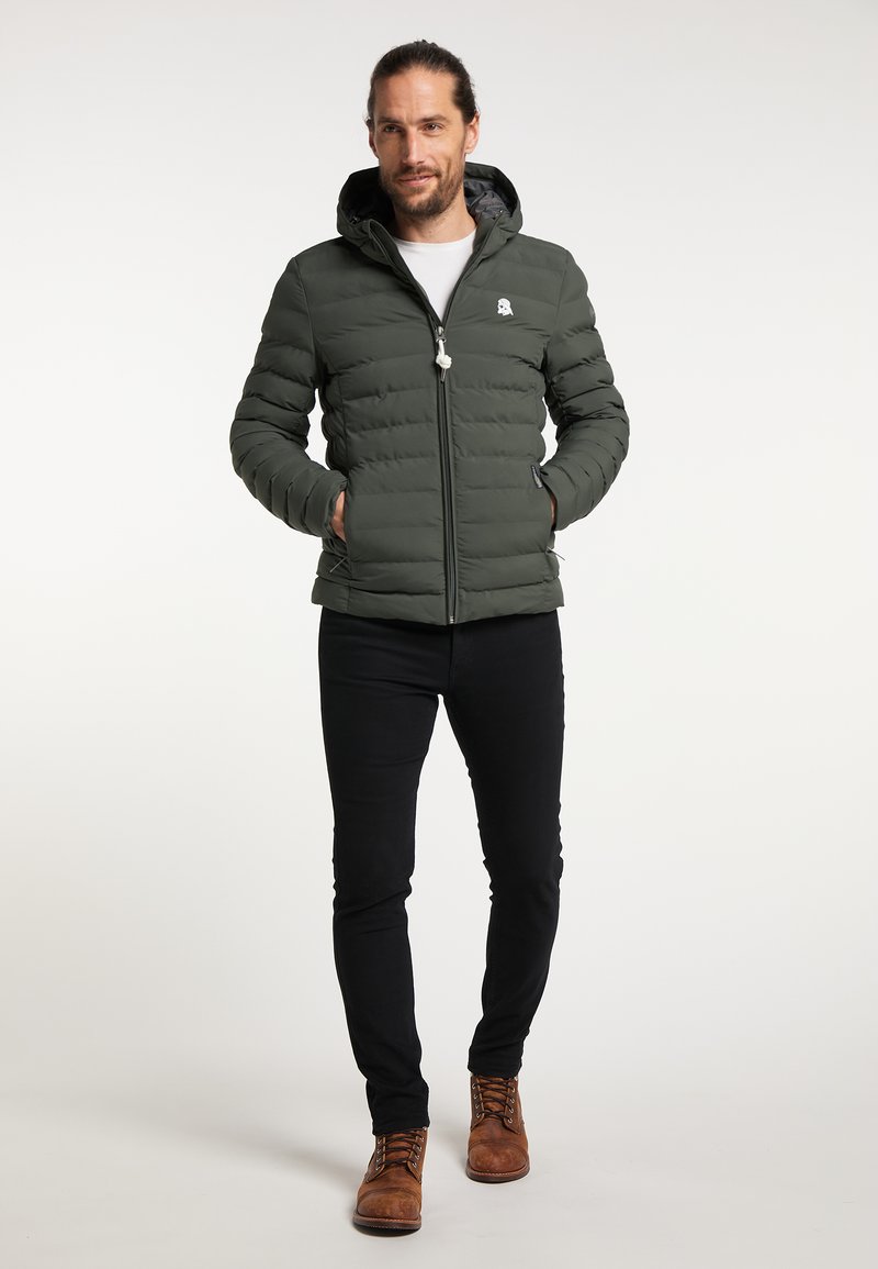 Herren Leichte Jacken | Schmuddelwedda SCHMUDDELWEDDA PENNINSULA Winterjacke oliv - UV00440 Herren Leichte Jacken | Schmuddelwedda SCHMUDDELWEDDA PENNINSULA Winterjacke oliv - UV00440