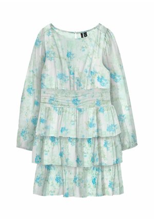 Robe blanche à manches longues avec jupe à volants et motif floral bleu clair, dotée d'un col rond et d'une couture ajustée à la taille.