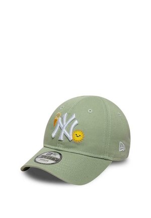 Casquette de baseball vert clair pour tout-petit avec logo blanc "NY", soleil brodé avec visage souriant et petit cornet de glace sur le panneau avant.