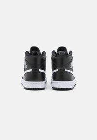 zalando jordan air 1 mid