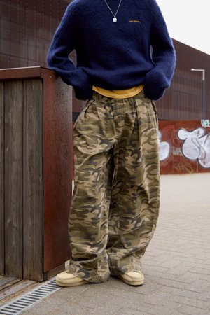 BOBBI BAGGY PANTS - Nadrágok - green