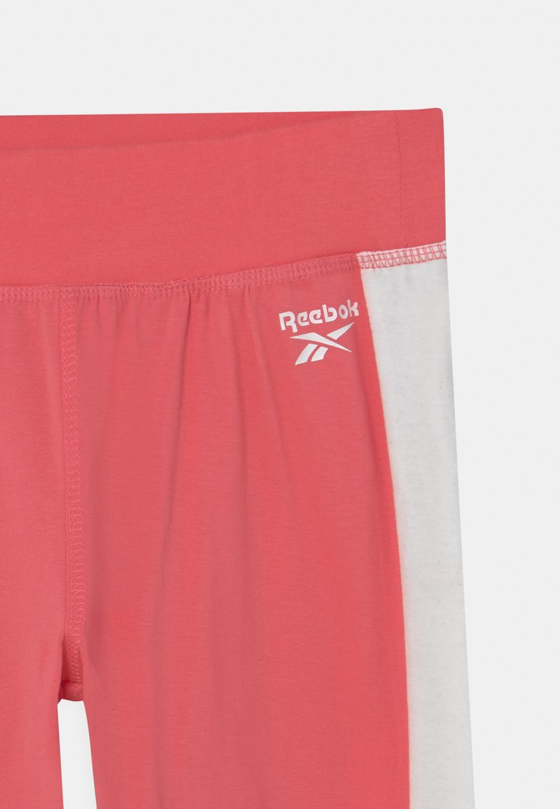 Kinder Sportbekleidung | Reebok TRIPLE BLOCK Tights sunkist coral/koralle - PG02626 Kinder Sportbekleidung | Reebok TRIPLE BLOCK Tights sunkist coral/koralle - PG02626