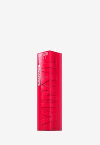 Maybelline Superstay Vinyl Ink-förpackningen är kvadratisk, med en glansig, ljusröd yta som har upphöjt vit text. Designen är modern och minimalistisk.
