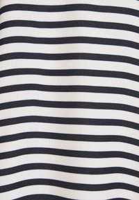 TOM TAILOR DENIM V NECK  - T-shirt z nadrukiem