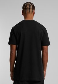 Mister Tee THANK ME LATER  - Apdrukāts T-krekls - black
