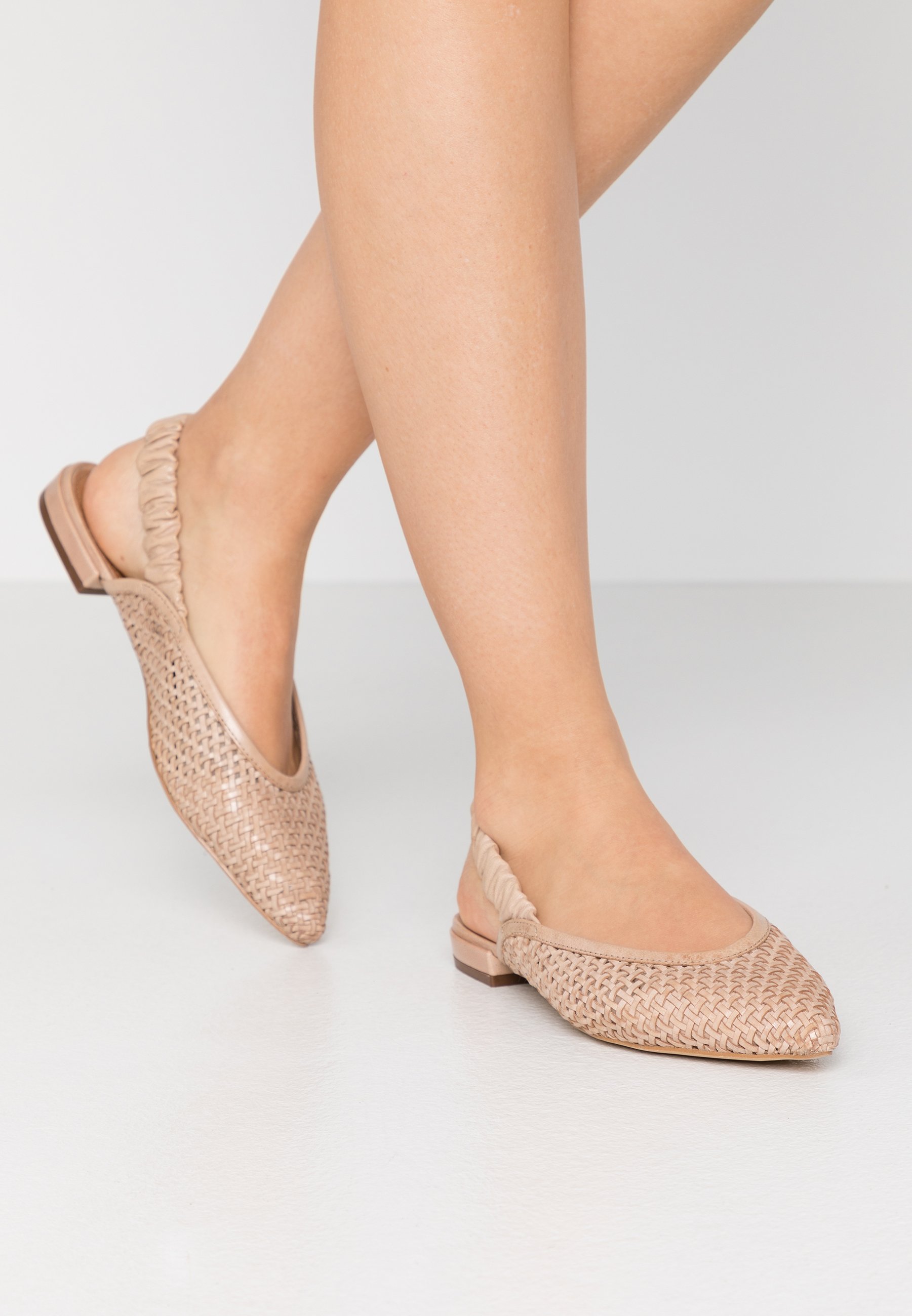 EDITED GOTJE - Ballerina med hælstøtte - beige/latté EDITED GOTJE - Ballerina med hælstøtte - beige/latté