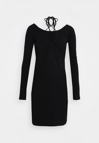 Vestido preto de manga longa com decote profundo e detalhes franzidos ao centro, apresentando alças cruzadas nas costas.