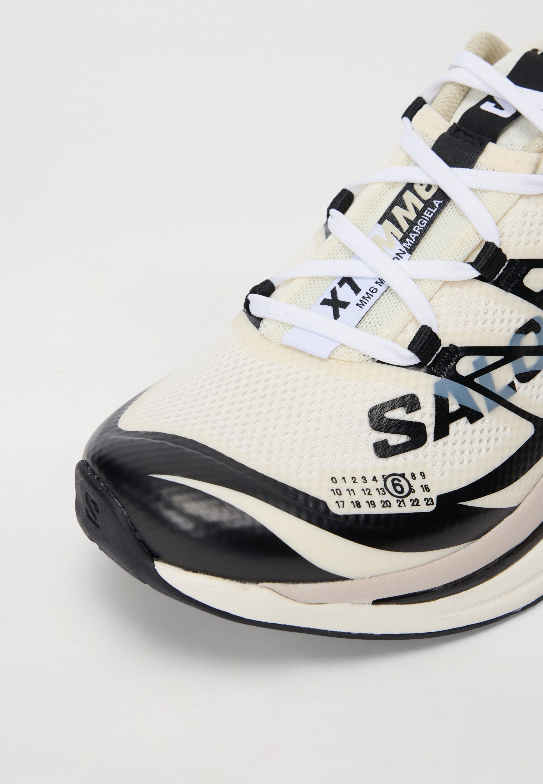 MM6 Maison Margiela MM6 X SALOMON - Sneaker low - vanilla ice