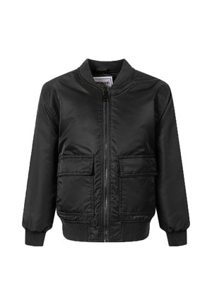 Czarna kurtka typu bomber z przednim zamkiem błyskawicznym, dwoma kieszeniami z klapami, żebrowanym kołnierzem, mankietami i dołem, prezentowana na białym tle.