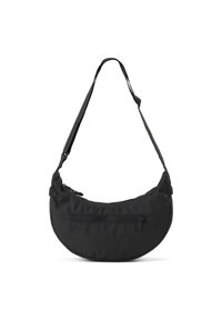 Schwarze Schultertasche aus weichem, strukturiertem Stoff. Mondform mit einem Reißverschlussfach und einem verstellbaren Tragegurt. Einfaches Design.