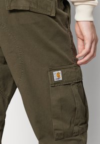 Carhartt WIP Cargobroek - khaki