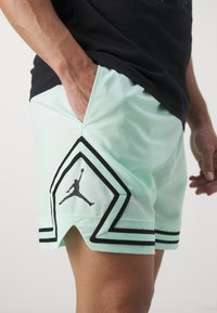 Jordan WOVEN DIAMOND SHORT - Pantalón corto de deporte - mint foam