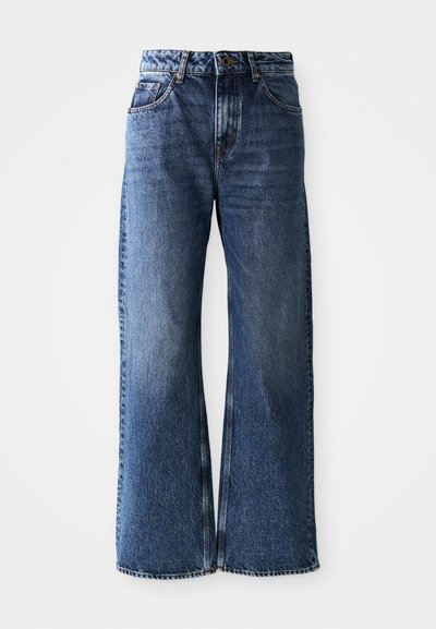 Breda blå denimjeans med hög midja. Har en klassisk design med fem fickor, kontrasterande sömmar och en något urblekt finish.
