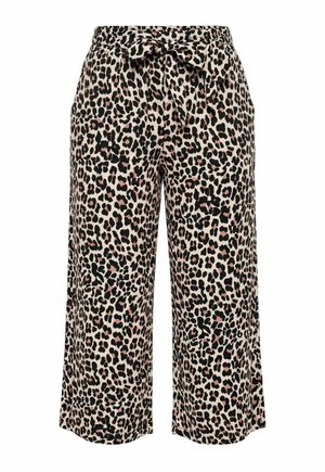 Pantalones de pierna ancha con estampado de leopardo en beige, negro y rosa, con un cinturón de tela atado en un lazo en la cintura.