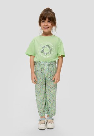 s.Oliver MIT SMILEY FRONT - Tričko s potlačou - hellgrün