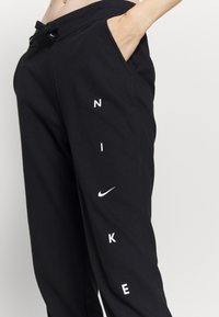 Nike Performance Trainingsbroek - black