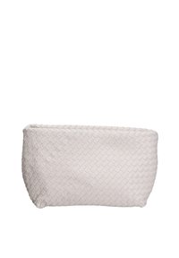 Borsa in pelle intrecciata di colore grigio chiaro, con una texture liscia e una forma arrotondata, caratterizzata da un design leggermente strutturato e priva di hardware visibile.