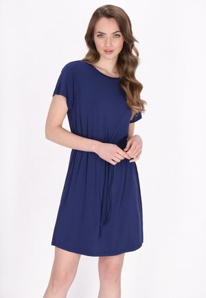 Abito corto a maniche corte color blu navy realizzato in tessuto morbido, con scollo rotondo e una cintura da annodare in vita per una vestibilità regolabile.