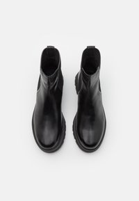 Marco Tozzi Stivaletti con plateau - black