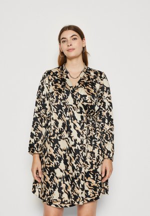 Vero Moda Curve VMCLILLIAN NORA SHORT DRESS  - Φόρεμα ημέρας - oatmeal