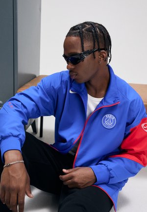 PSG - Vereinsmannschaften - hyper royal/global red/white