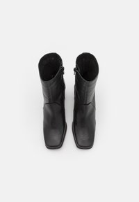 mtng Botines - black