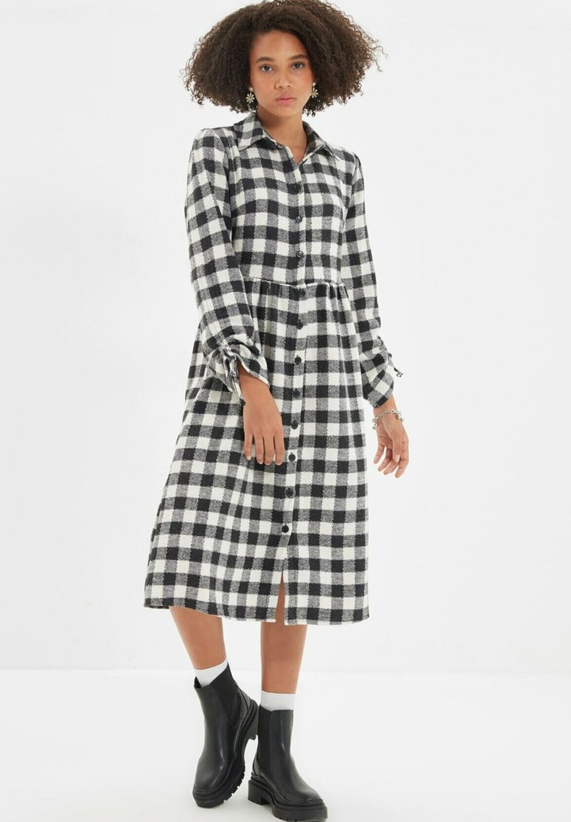 Trendyol Blousejurk zwart