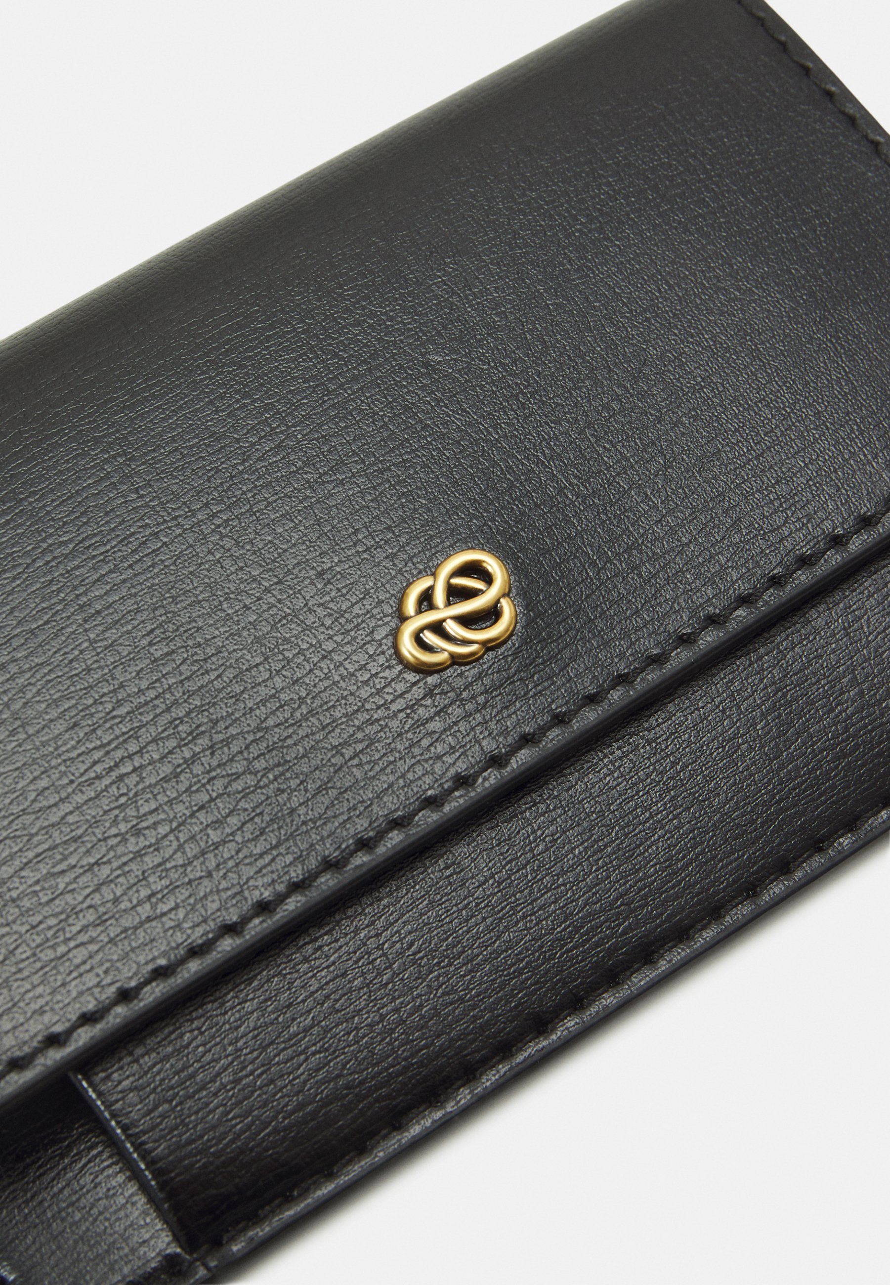 Aya⭐️ AYA WALLET - Wallet - Product Details